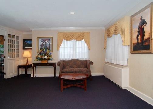 HOTEL QUALITY INN AT GENERAL LEE'S HEADQUARTERS GETTYSBURG, PA 2* (United  States) - from C$ 94 | iBOOKED